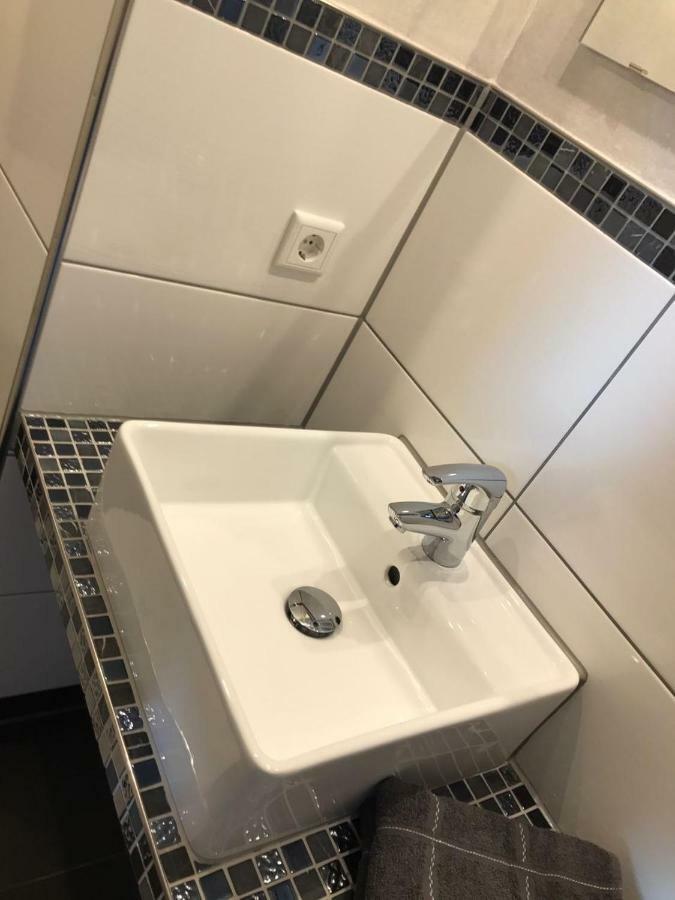 Appartment Am Nordpark Mönchengladbach Esterno foto