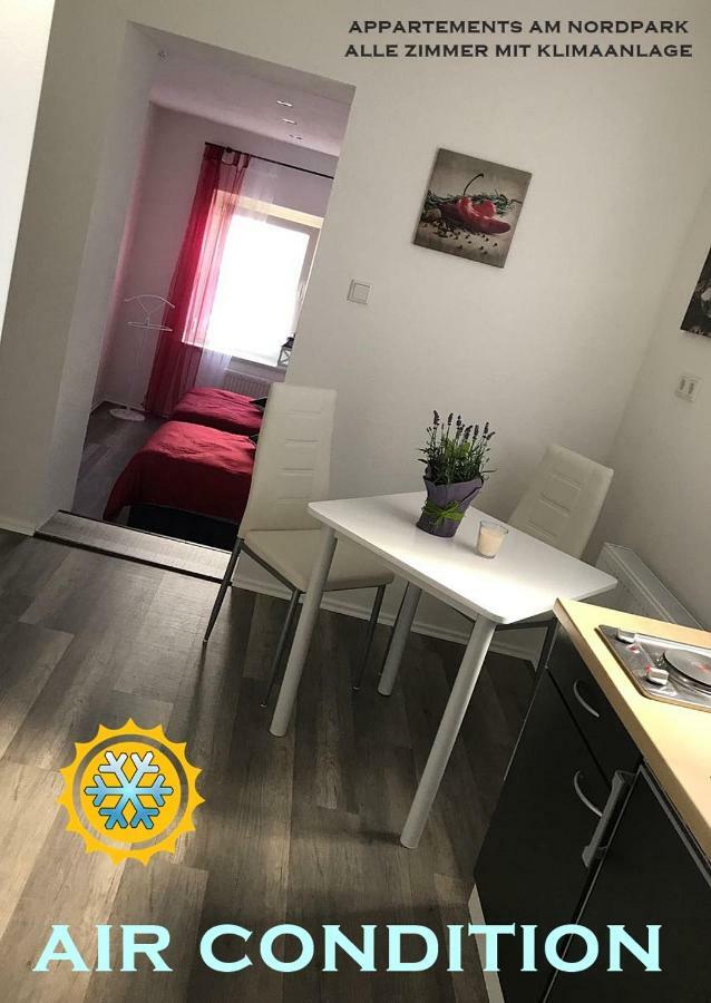 Appartment Am Nordpark Mönchengladbach Esterno foto